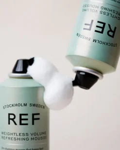 REF Weightless Refreshing Mousse